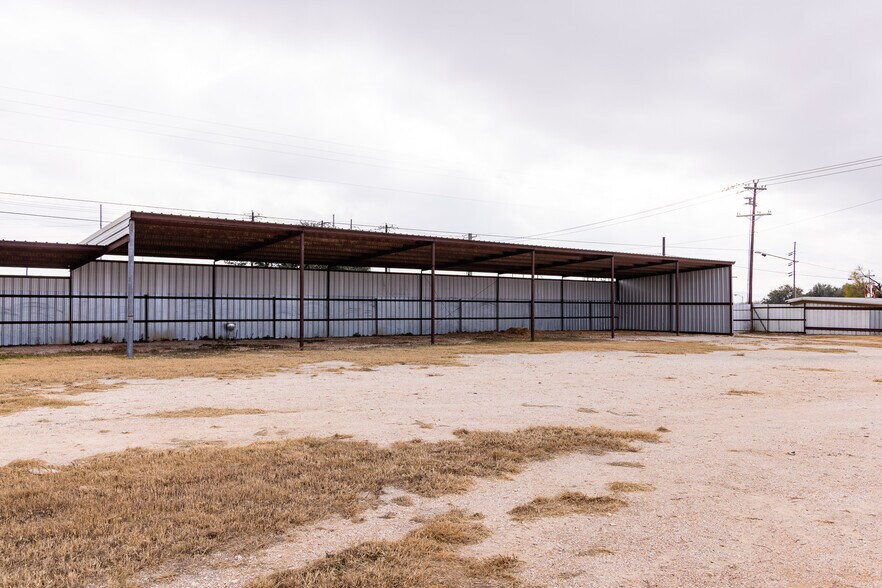 More Photos Of 545 N US-83, Junction Land For Sale