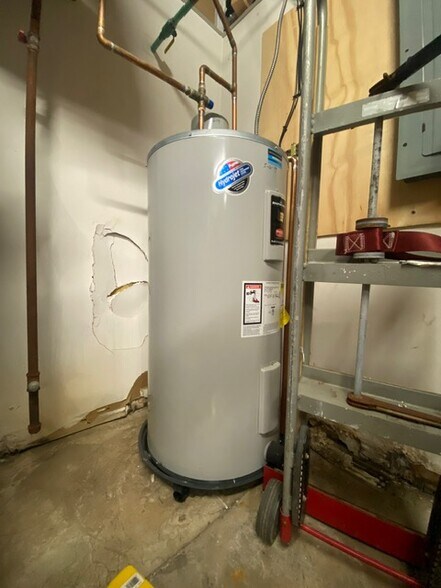 More Photos Of 20 Country Club Dr, Downingtown Medical For Lease