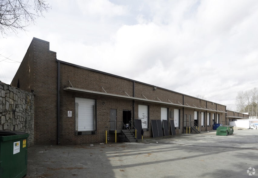 More Photos Of 1075-1095 Cobb Pky S, Marietta Distribution For Lease