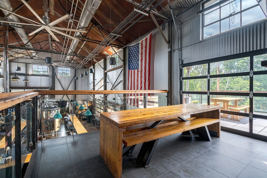 More Photos Of 9859 Davis st, Braselton Specialty For Sale