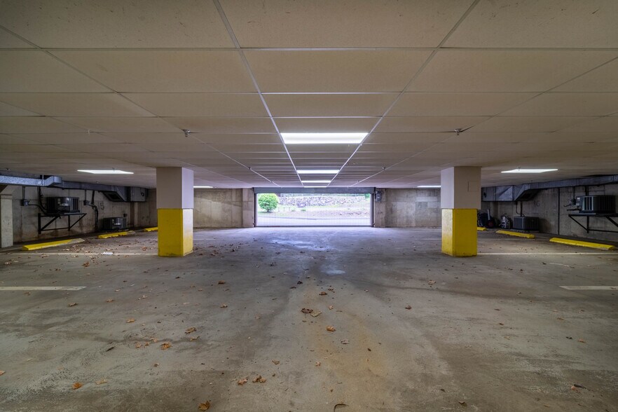 More Photos Of 37 North Ave, Norwalk Office For Lease