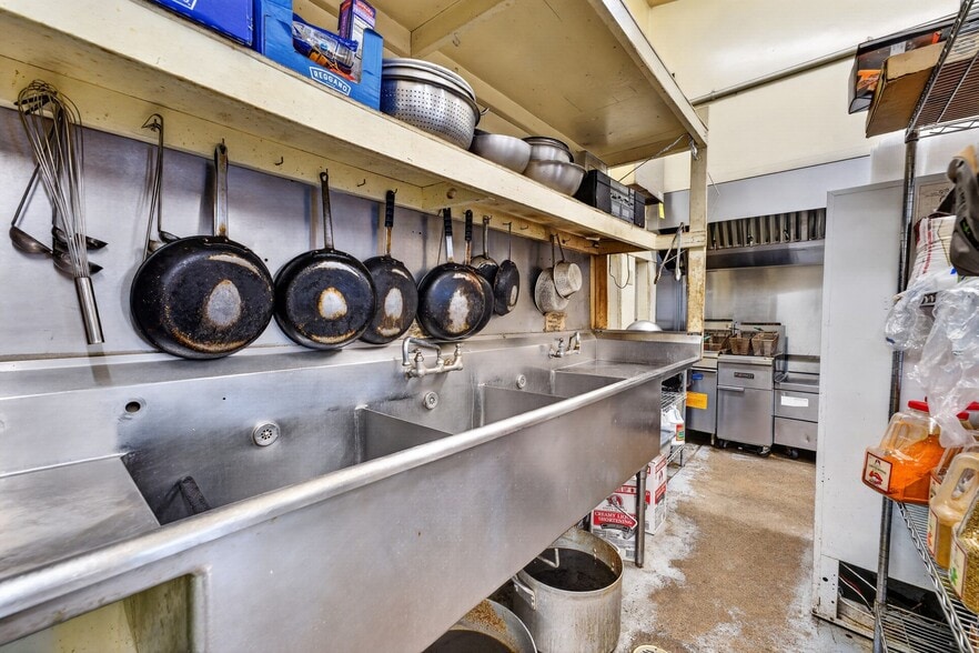 More Photos Of 1121 Route 12, Frenchtown Bar For Sale