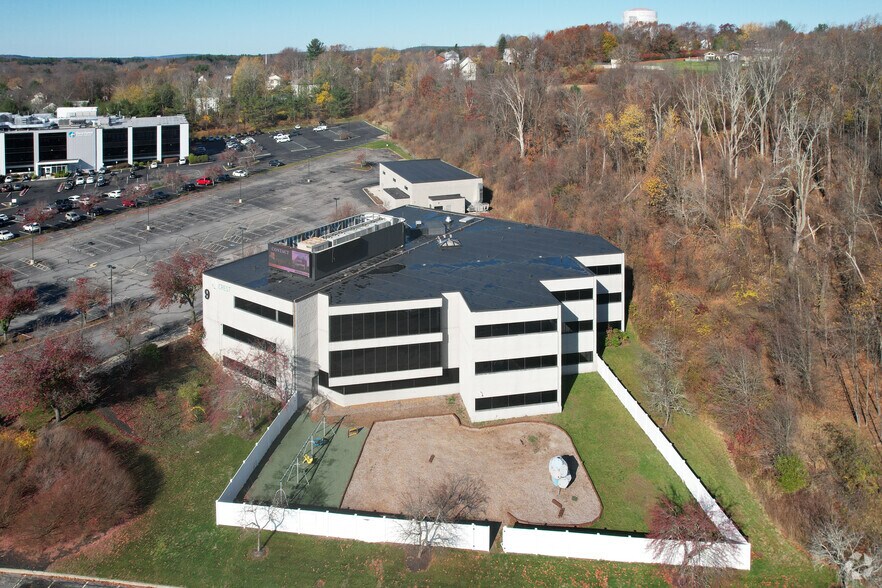 More Photos Of 9 Branch St, Methuen Office For Sale