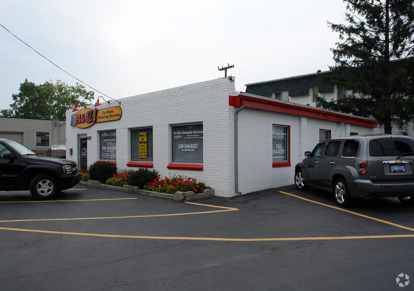 Primary Photo Of , Novi Unknown For Sale