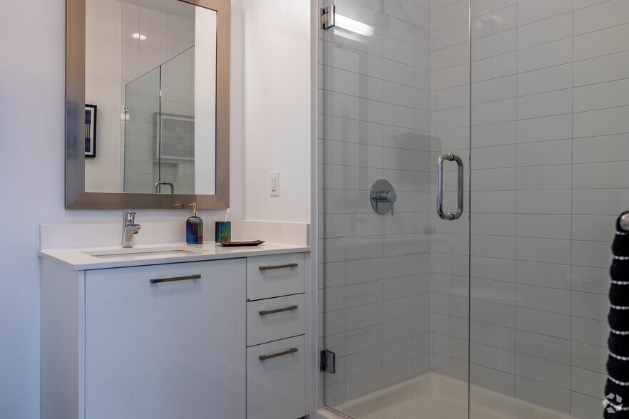 More Photos Of 125 NE 32nd St, Miami Apartments For Lease