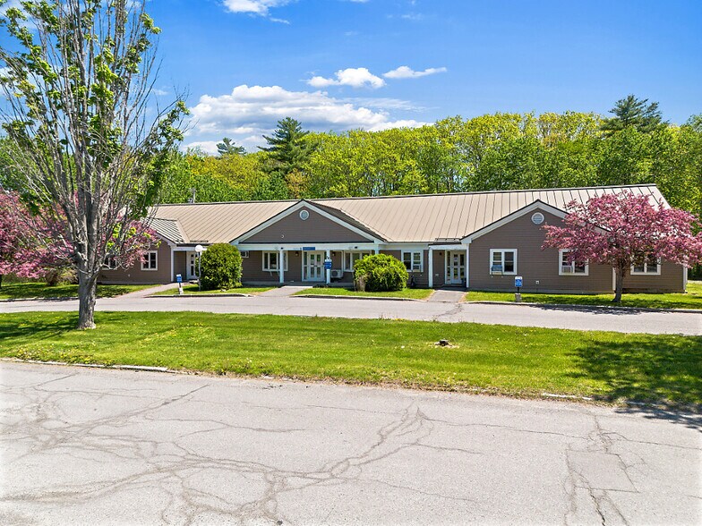 More Photos Of 24 Chase Ave, Waterville Office For Sale