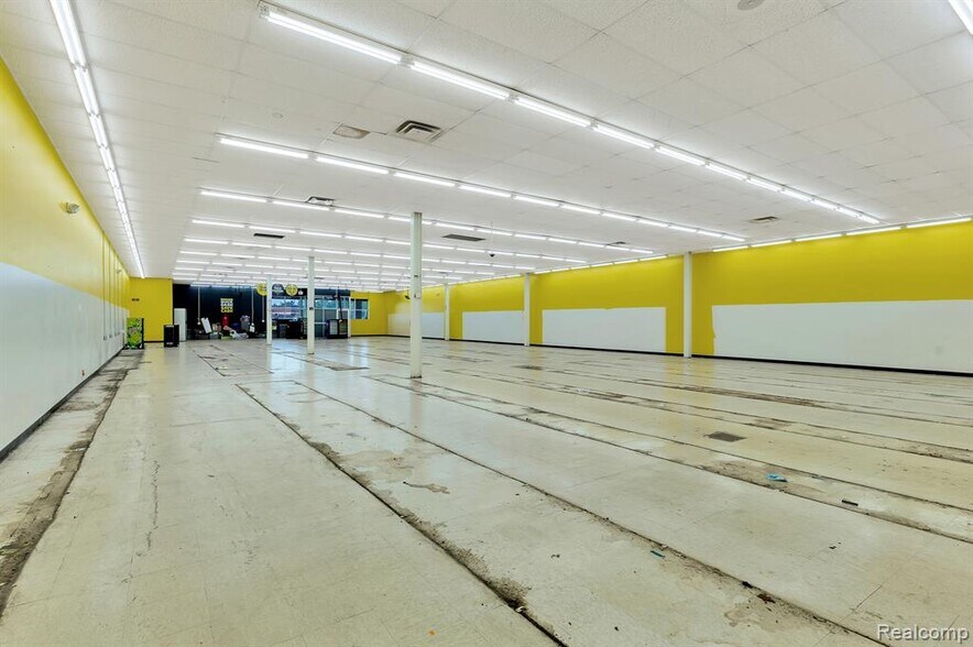 More Photos Of 4705 Conner St, Detroit General Retail For Lease