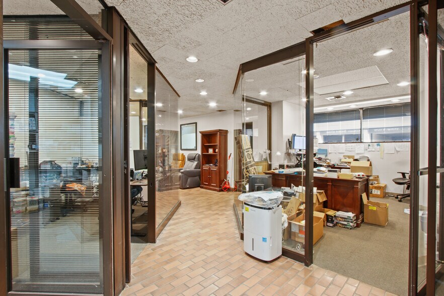 More Photos Of 1627 Pontius Ave, Los Angeles Loft Creative Space For Sale