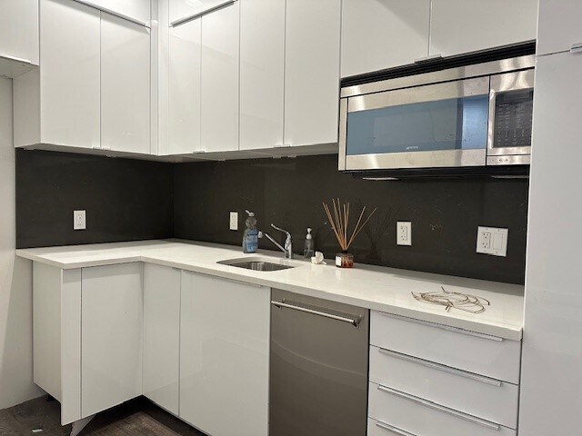 More Photos Of 122 E 55th St, New York Medical For Lease