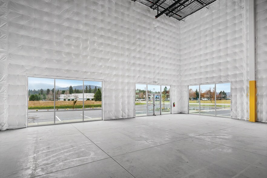 More Photos Of 751 S Clearwater Loop, Post Falls Industrial For Lease