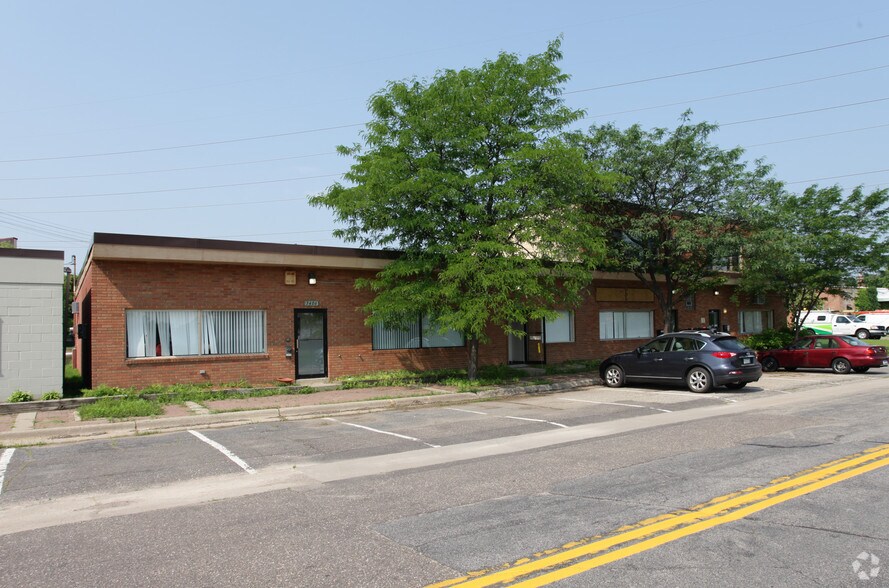 More Photos Of 3402-3406 Library Ln, Saint Louis Park Office Residential For Lease