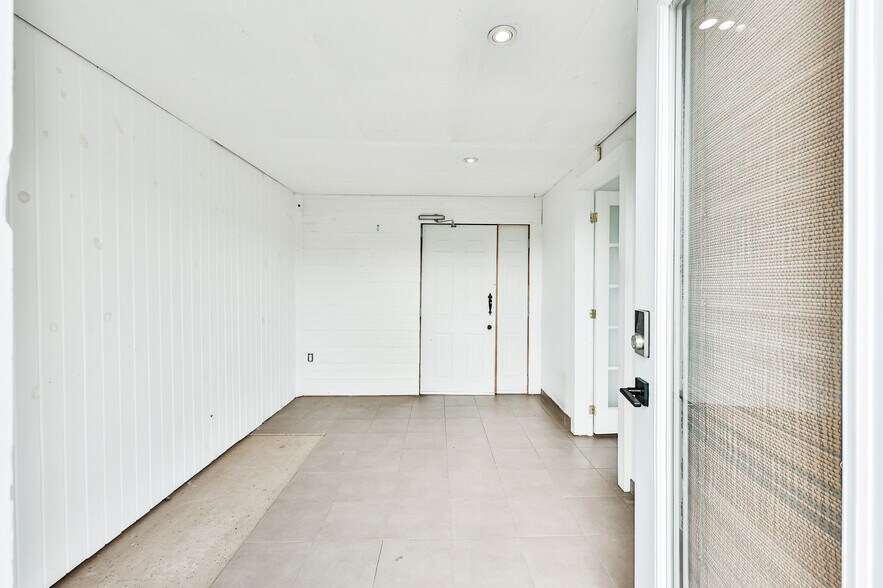 More Photos Of 250 Rue Industrielle, St-Roch-de-L'achigan Warehouse For Sale