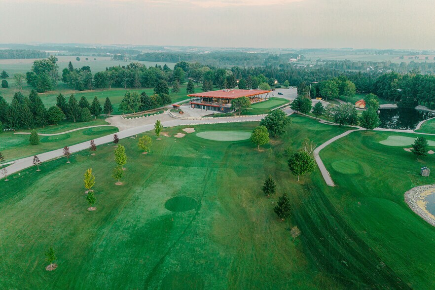 More Photos Of 324183 Mount Elgin Rd, South-West Oxford Golf Course Driving Range For Sale