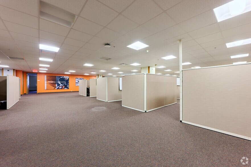 More Photos Of 150 Verona St, Rochester Office For Sale