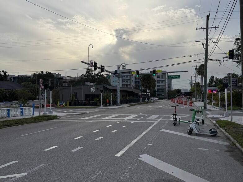 More Photos Of 1906 W Platt St, Tampa Office For Lease