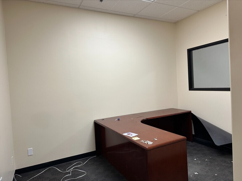 More Photos Of 3673 S Bullard Ave, Goodyear Warehouse For Lease
