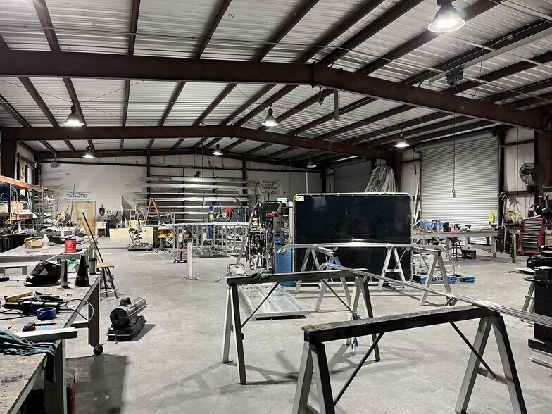 More Photos Of 3202 Barrancas Ave, Pensacola Industrial For Sale