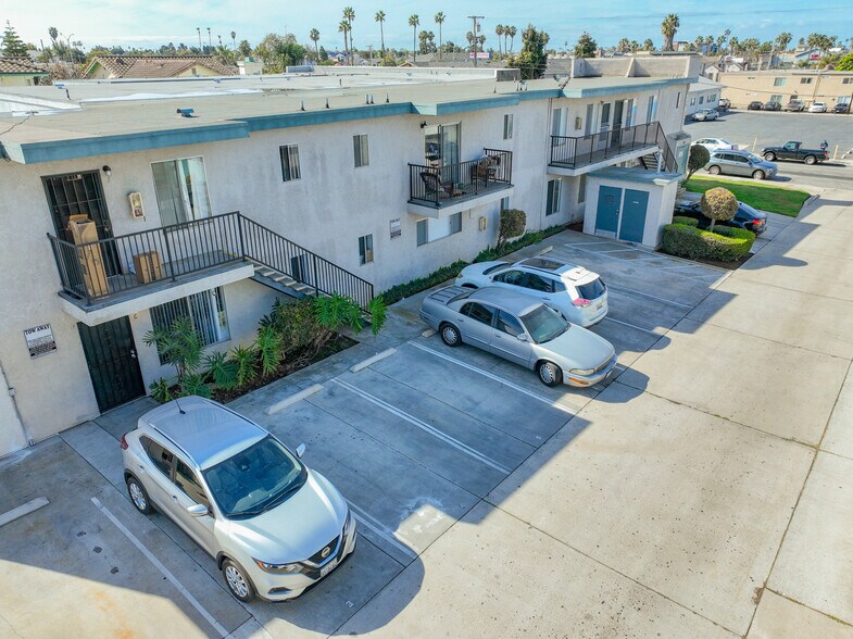 More Photos Of 637 10th St, Imperial Beach Apartments For Sale