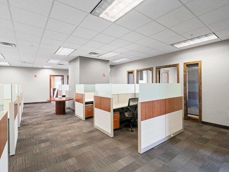 More Photos Of 811-867 N 900 W, Orem Office For Sale