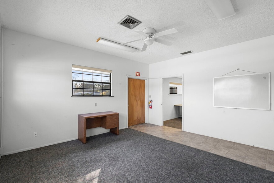 More Photos Of 1995 N Volusia Ave, Orange City Freestanding For Sale