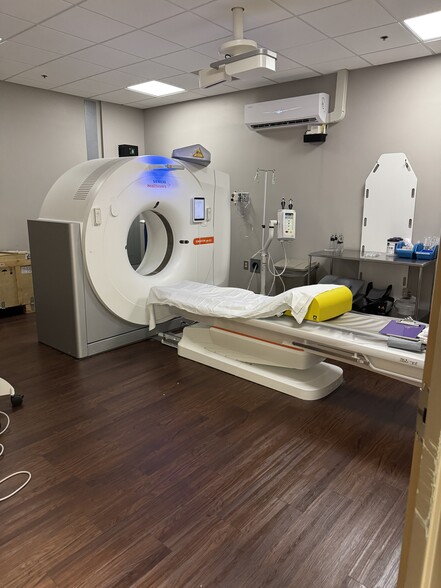 More Photos Of 1360 S Main St, Ellijay Hospital For Lease