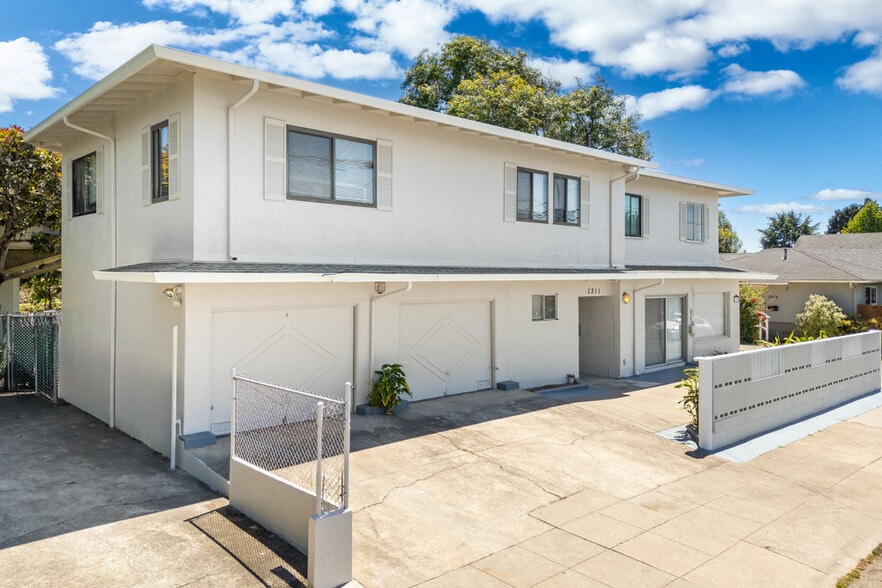 More Photos Of 1311-1313 Curtis St, Berkeley Apartments For Sale