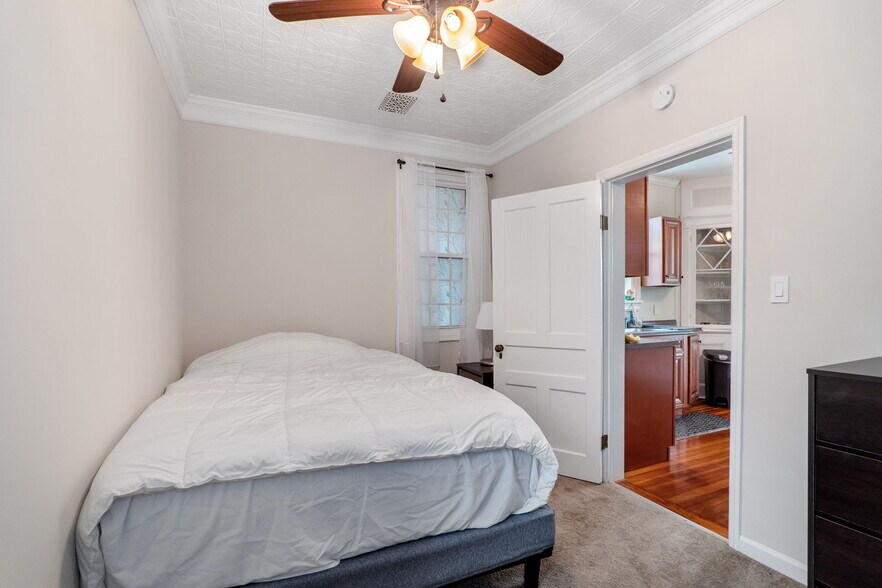 More Photos Of 462-470 2nd Ave, Troy Storefront Retail Residential For Sale