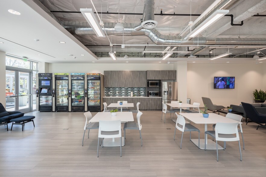 More Photos Of 120 Vantis, Aliso Viejo Office For Lease