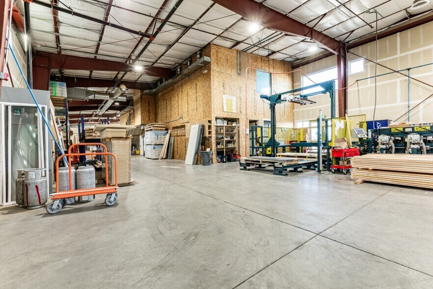 More Photos Of 441 W 12th St, Ogden Manufacturing For Lease