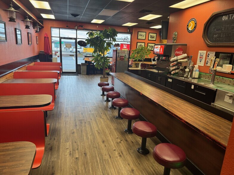 More Photos Of 977 Garfield St, Eugene Storefront For Lease