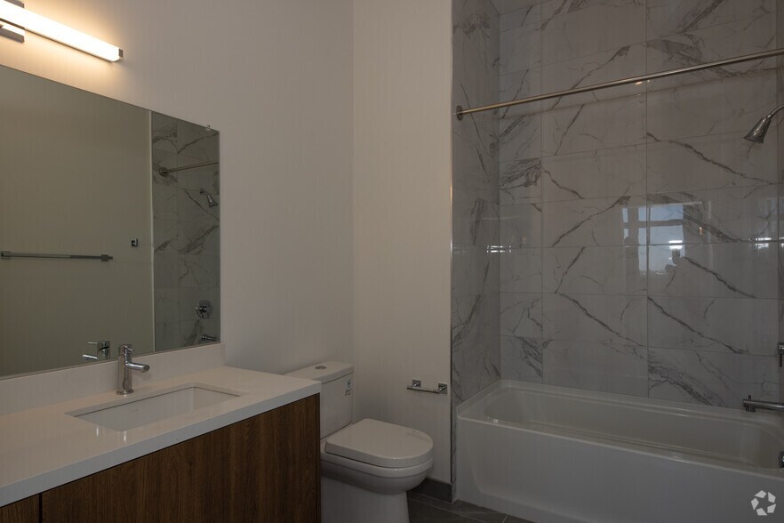 More Photos Of 801 S Berendo St, Los Angeles Apartments For Lease