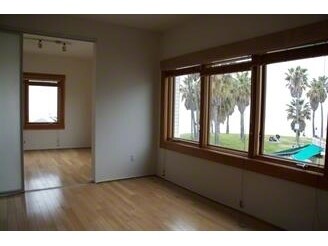 More Photos Of 8 Brooks Ave, Venice Apartments For Lease