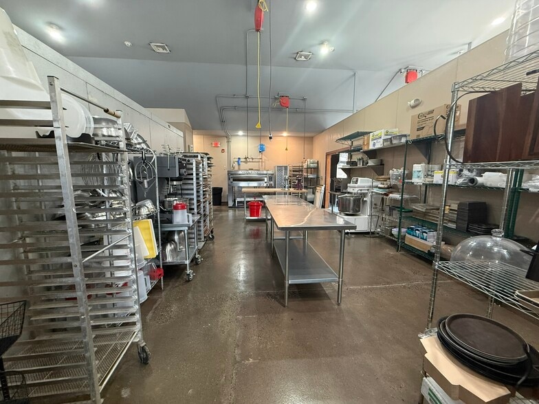 More Photos Of 10 East St, East Granby Storefront Retail Office For Lease