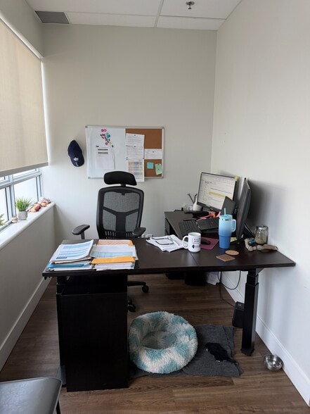 More Photos Of 6351 197th St, Langley Medical For Sale