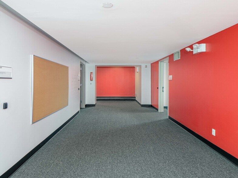 More Photos Of 62-66 W 11th St, New York Apartments For Lease