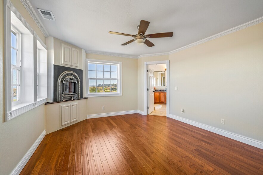 More Photos Of 19351 Del Mar Dr, Fort Bragg Specialty For Sale