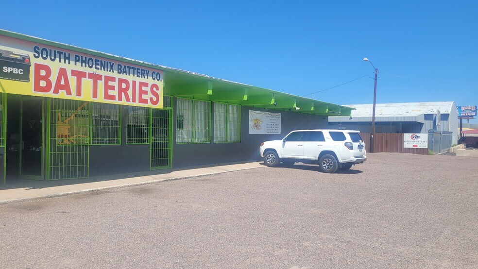 More Photos Of 2026 N 27th Ave, Phoenix Warehouse For Sale