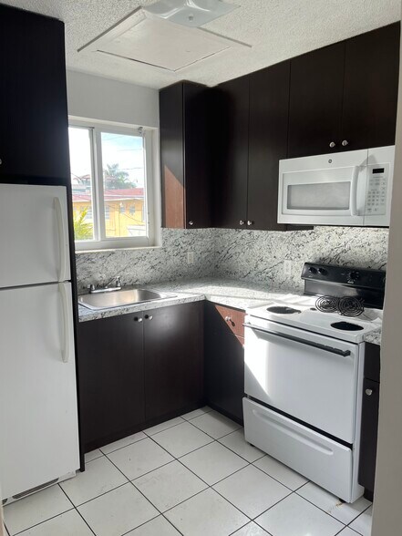 More Photos Of 126 SW 21st Ave, Miami Apartments For Sale
