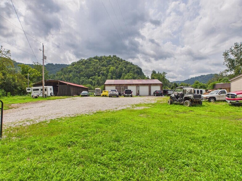 More Photos Of 8031 Ky Route 122, Minnie Warehouse For Sale