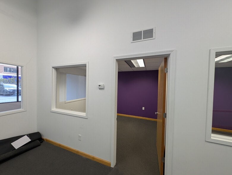 More Photos Of 5221-5223 Main St, Buffalo Freestanding For Lease