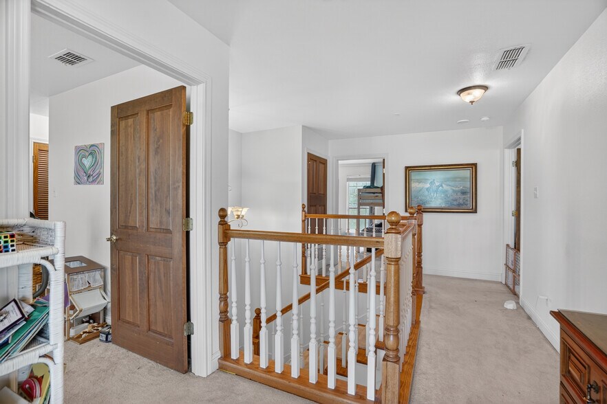 More Photos Of 14145 US-281, Santo Specialty For Sale