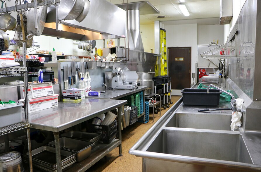 More Photos Of 710 S Columbia Ave, Connell Restaurant For Sale