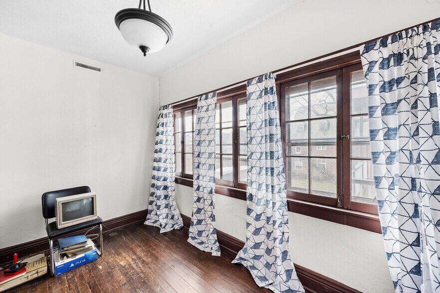 More Photos Of 212 Grant St, Buffalo Apartments For Sale