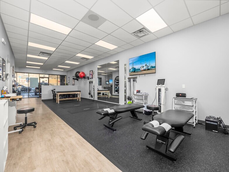 More Photos Of 2255 N University Pky, Provo General Retail For Lease