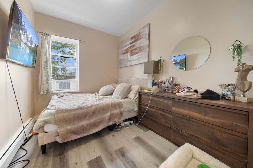 More Photos Of 91 Romaine Ave, Jersey City Apartments For Sale