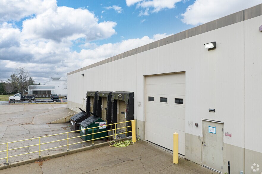 More Photos Of 100 Commerce Blvd, Loveland Warehouse For Lease