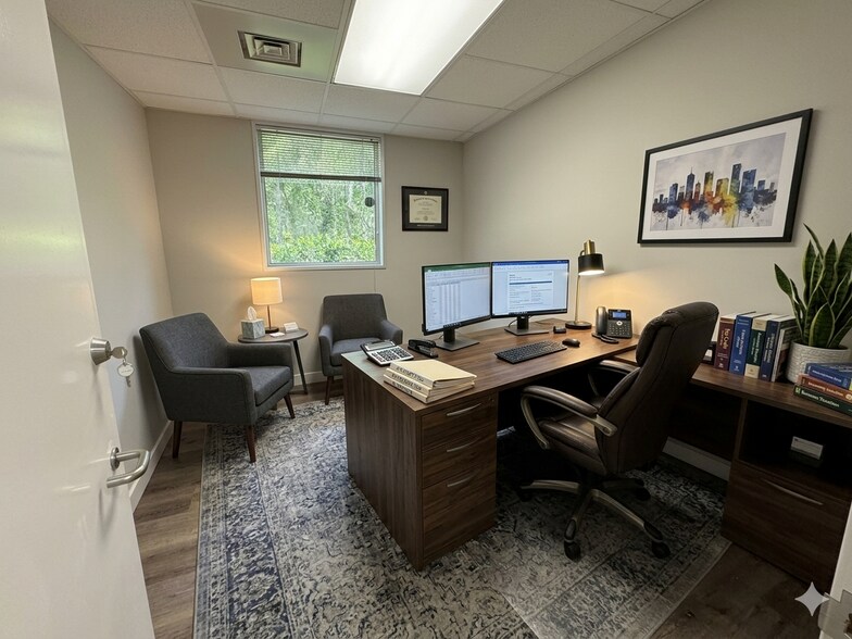 More Photos Of 440 Hillcrest Dr, Commerce Medical For Lease