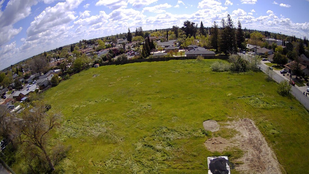 More Photos Of 7509 Persimmon Ave, Sacramento Land For Sale