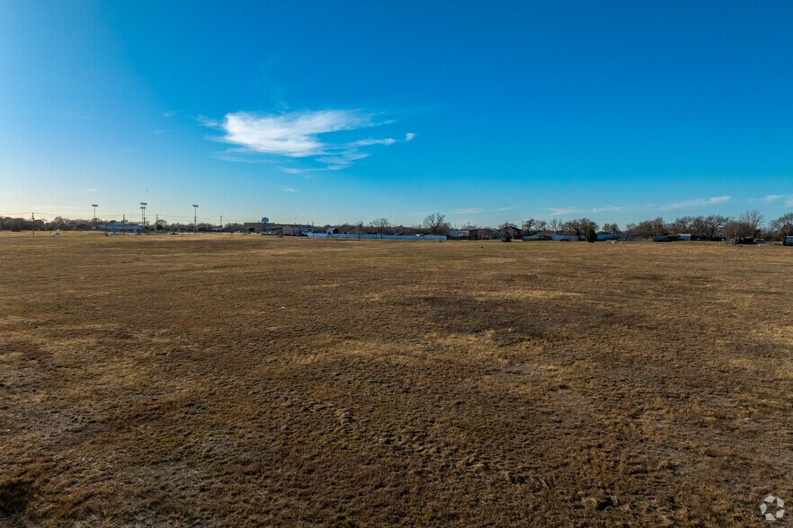 More Photos Of 3811 S Beltline Rd, Mesquite General Retail For Lease