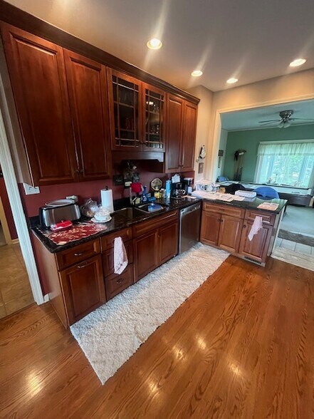 More Photos Of 20290 S Cottage Grove Ave, Chicago Heights Warehouse For Sale